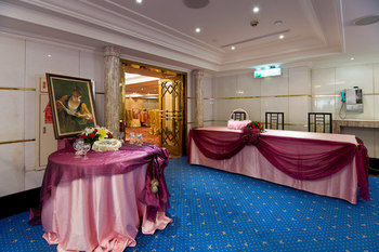 Golden China Hotel
