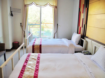 Warner Leisure Hotel