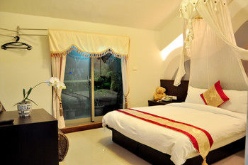 Warner Leisure Hotel