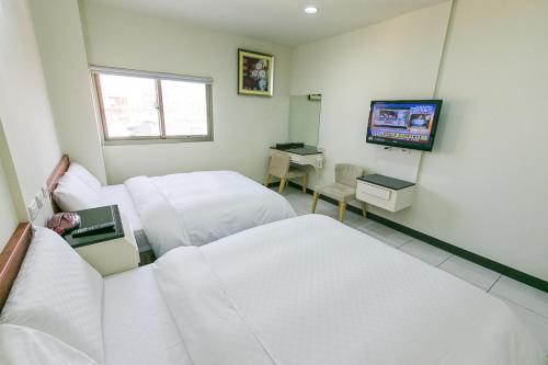 E Moon Hotel