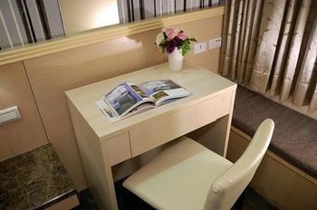 Say Love Hotel