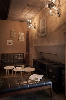 Ximen Wow Hostel