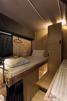Ximen Wow Hostel