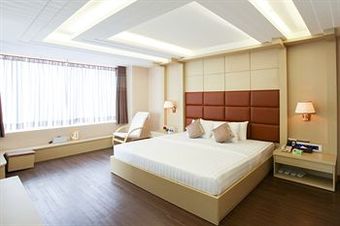 Holiday One Hotel