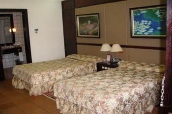 Bluewater Hotel Dalat