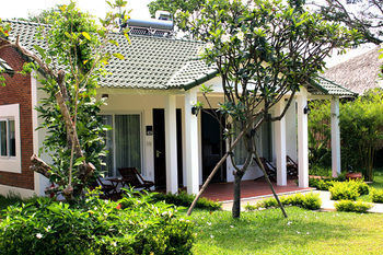 Hotel Famiana Beach Resort & Spa
