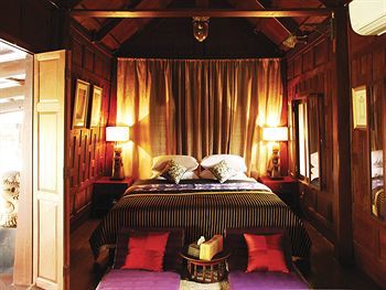 Apartamento Ndol Streamside Thai Villas