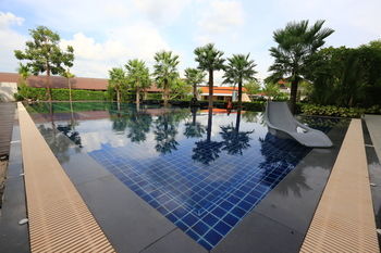 Ray Hotel