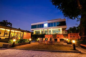 Aparthotel Balcony Seaside Serviced Apartments