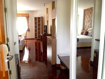 Apartamento Suwan Driving Range And Resort