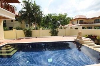 Bang Saray Beach Villa