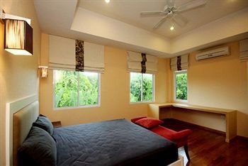 Villa Tamnak Beach House