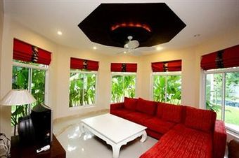 Villa Tamnak Beach House