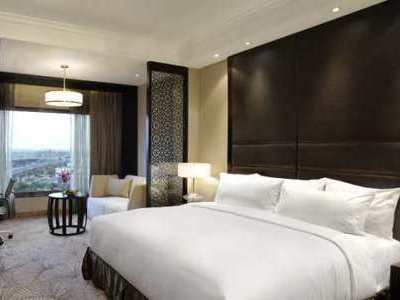 Hotel Crowne Plaza New Delhi Mayur Vihar Noida