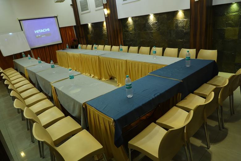 Hotel Alka Residency