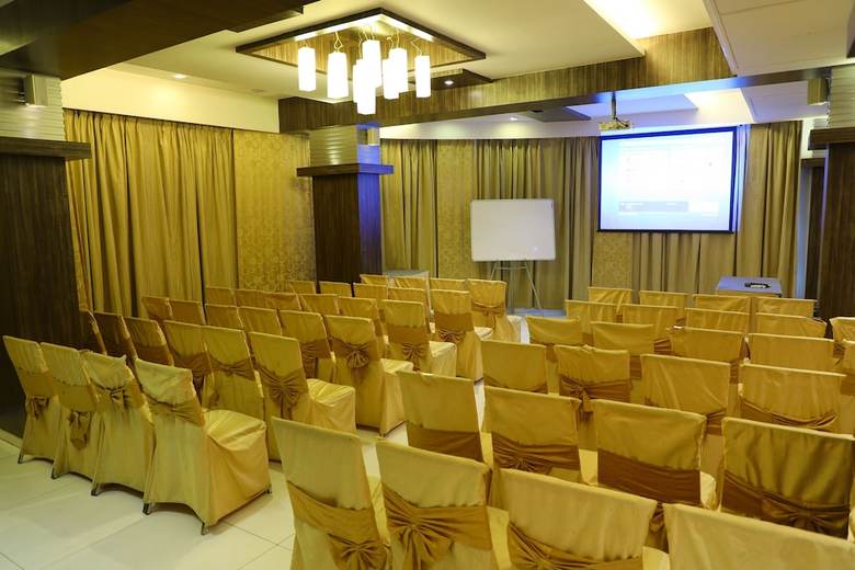 Hotel Alka Residency