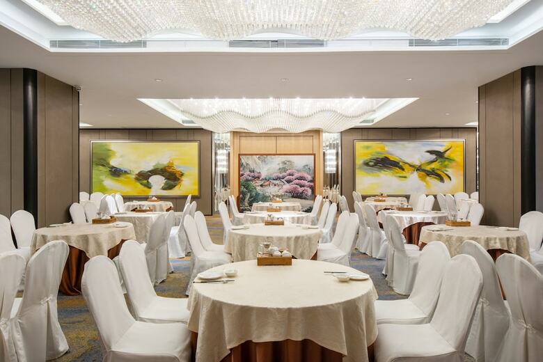 Hotel Holiday Inn Zhongshan Downtown