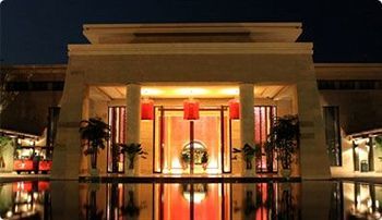 Hotel Angsana Fuxian Lake