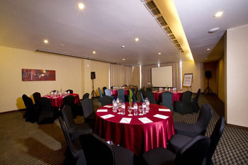 Hotel Grand Zuri Jababeka - Cikarang