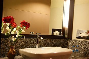 Taman Suci Hotel