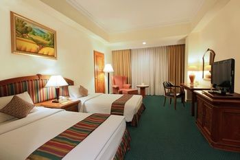 Harmoni Suites Hotel
