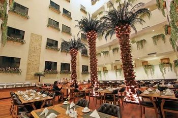 Harmoni Suites Hotel
