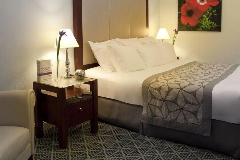 Hotel Renaissance Tel Aviv