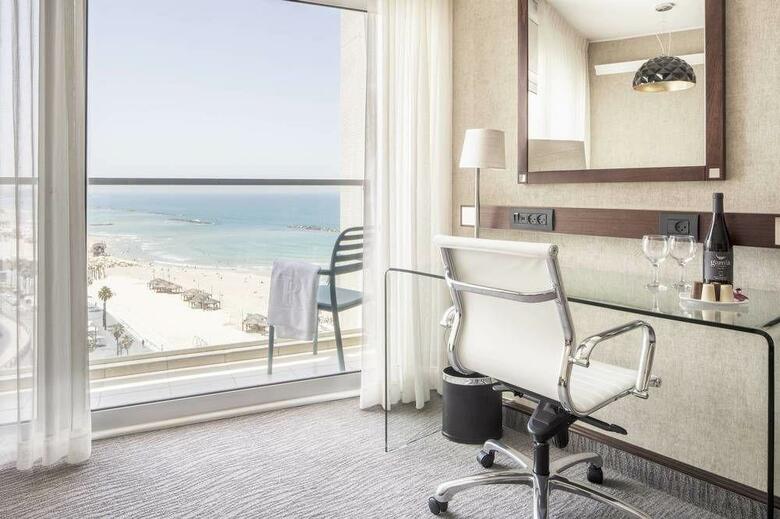 Hotel Renaissance Tel Aviv