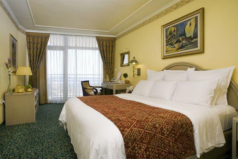 Hotel Renaissance Tel Aviv