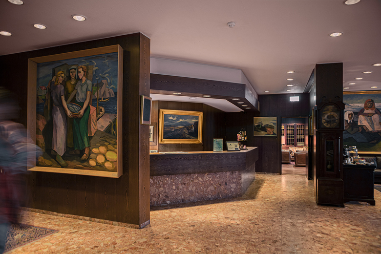 Hotel Holt