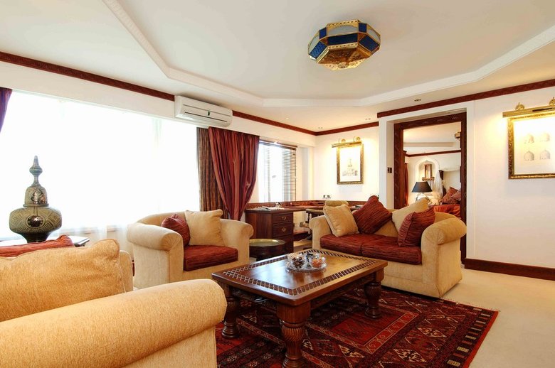 Hotel Nairobi Serena