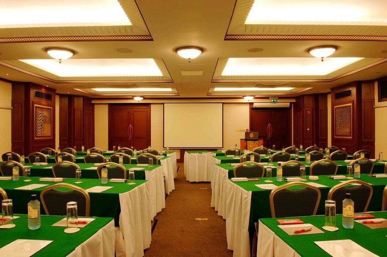 Hotel Nairobi Serena