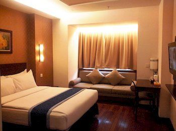 Grand Orchid Hotel Solo