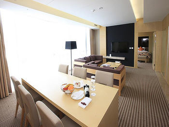 Convention Hotel