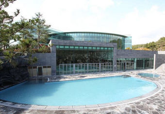 The We Hotel