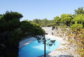 The We Hotel