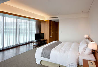 The We Hotel