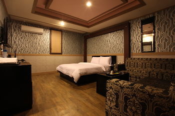 Ks Hotel