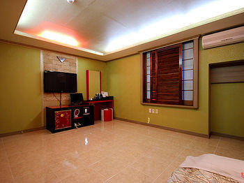 Brown Hotel