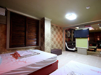 Brown Hotel