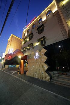 M Motel