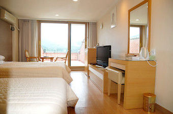 Suanbo Park Hotel