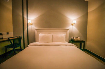 648 Hotel