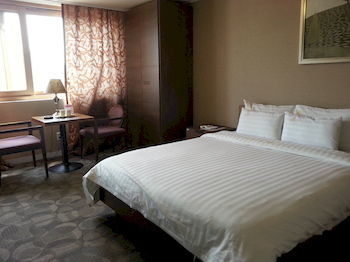 W Tourist Hotel