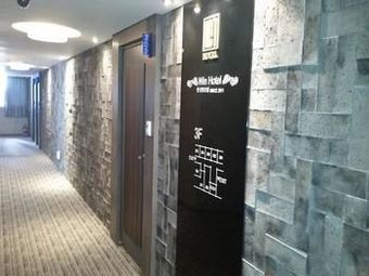 Win Tourist Hotel