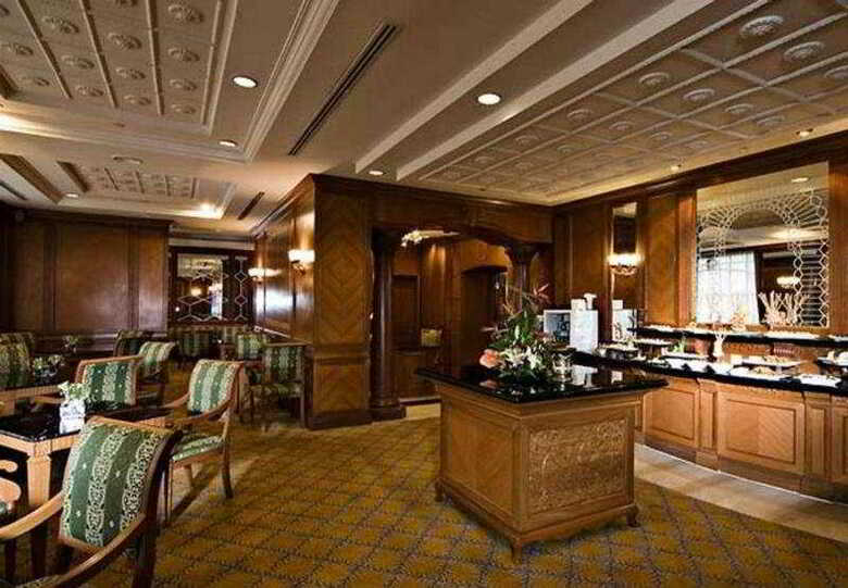 Hotel Renaissance