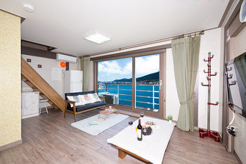 Hotel Hyacinth Pension