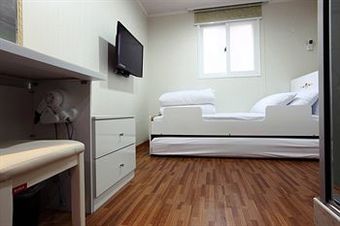Hotel Chloe Guest House