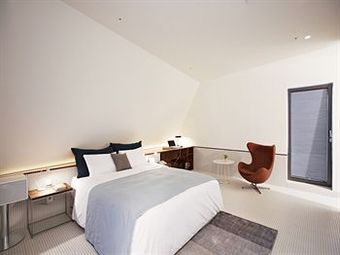 Snow Hotel