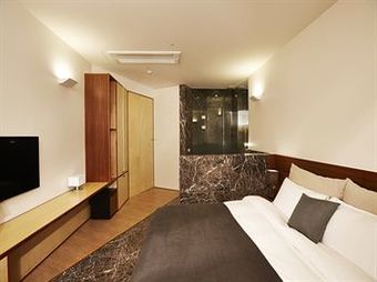 Snow Hotel